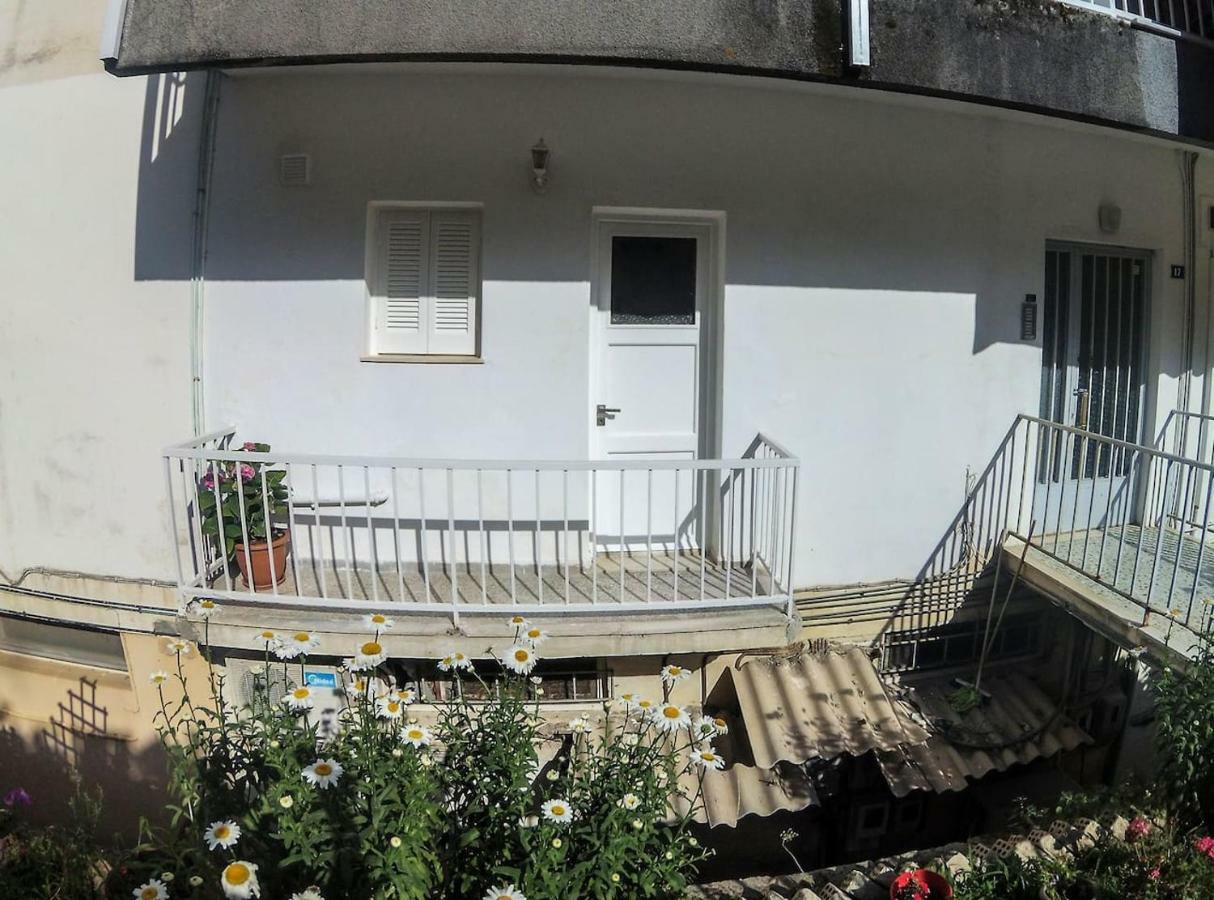 Alexis Apartment Near The Airport Corfu  Exteriör bild